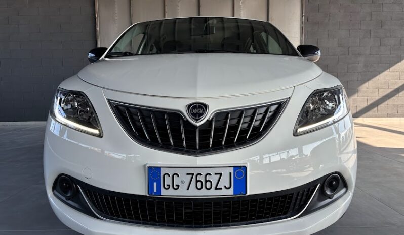 LANCIA YPSILON 1.0 HYBRID ECOCHIC 27.000KM NEOPATENTATI pieno