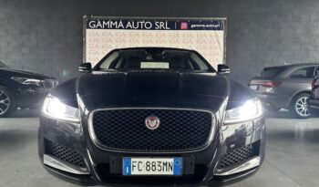 JAGUAR XF 2.0D 180CV AWD pieno