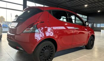 LANCIA YPSILON 1.0 HYBRID ECOCHIC NEOPATENTATI pieno