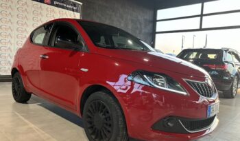 LANCIA YPSILON 1.0 HYBRID ECOCHIC NEOPATENTATI pieno