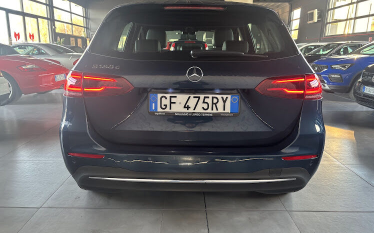 MERCEDES B 180D AUTOMATIC BUSINESS EXTRA pieno