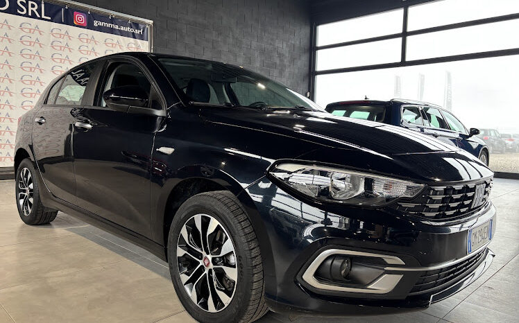 FIAT TIPO 1.5 HYBRID T4 DCT 130CV NEOPATENTATI pieno