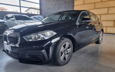 BMW 116I 5P. 30.000KM NEOPATENTATI