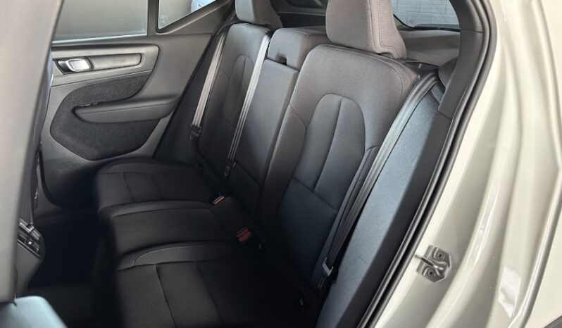 VOLVO CX40 D3 GEARTRONIC MOMENTUM PRO 150 CV (AUTOCARRO N1) pieno