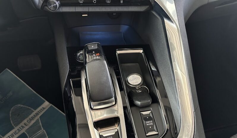 PEUGEOT 3008/ HYBRID 225E-EAT8 ALLURE PACK pieno