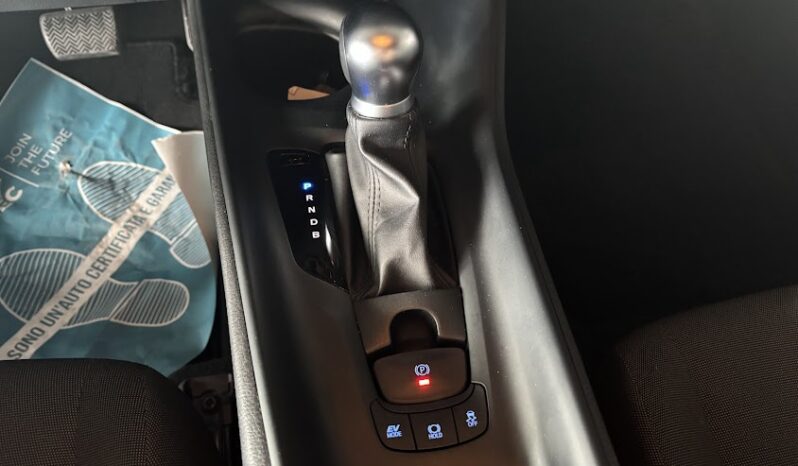 TOYOTA C-HR 1.8 HYBRID E-CVT BUSINESS pieno