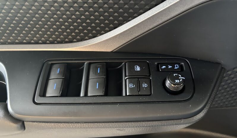 TOYOTA C-HR 1.8 HYBRID E-CVT BUSINESS pieno